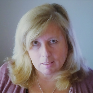 Liz Peters